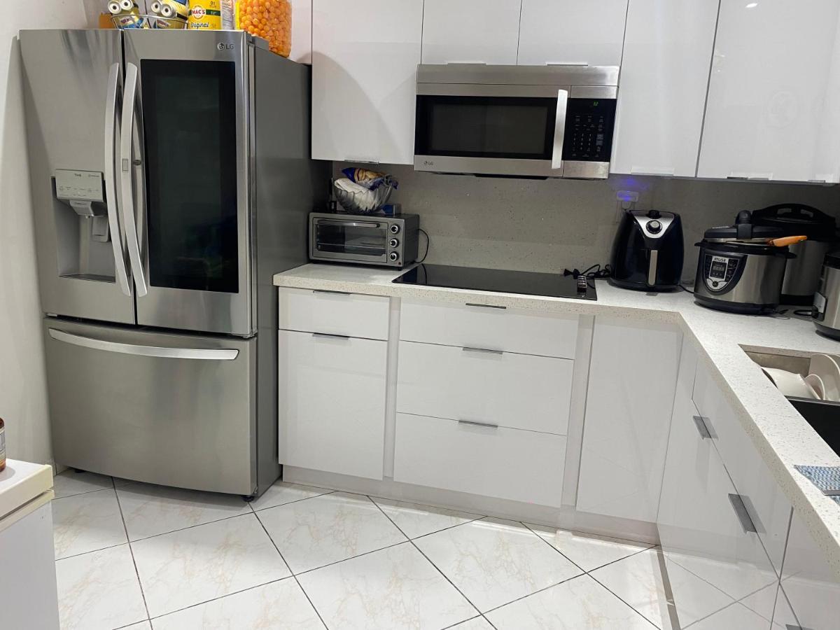 Apartamento Beautiful House 7 Min From Miami Airport W Free Parking Exterior foto
